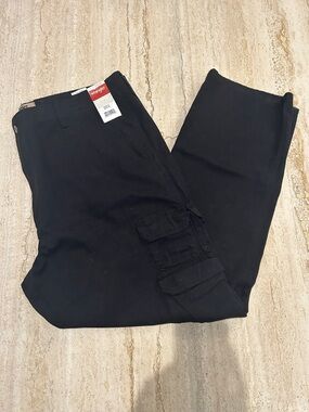 NEW 🆕 Wrangler Authentic Men's Black Utility Cargo Pants size 42x32